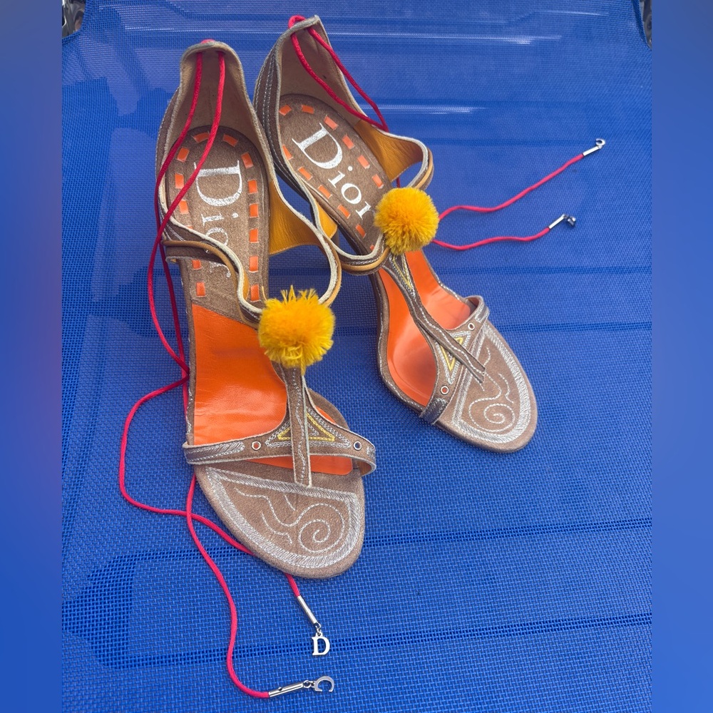 Dior by John Galliano Brown Pom-Pom Heels 38.5 🌼